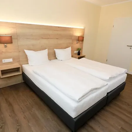 @home Boardinghouse Apart-hotel