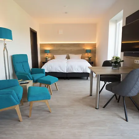 @home Boardinghouse Lägenhetshotell 4*