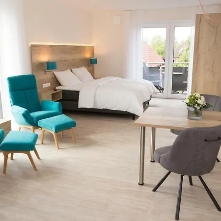 @home Boardinghouse 4*