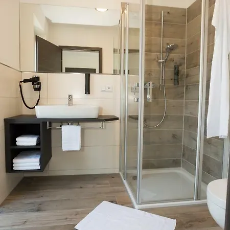 @home Boardinghouse Apart-hotel